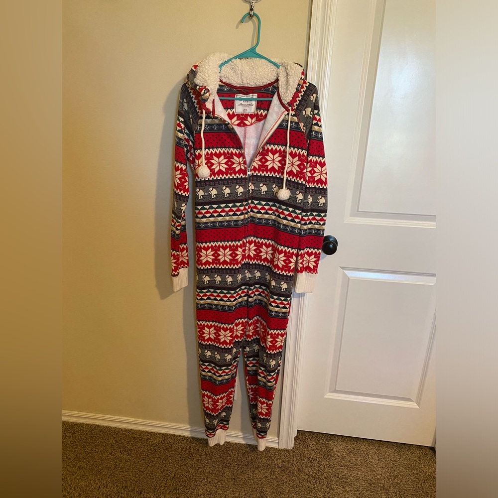 Abercrombie & Fitch Onesie Christmas Holiday Pattern Cozy Loungewear One Piece